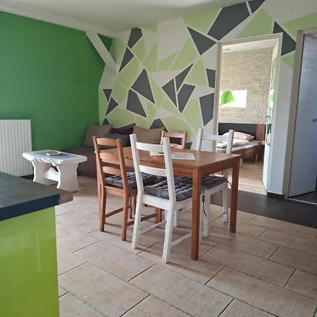 7 Apartmanhaz Apartment *