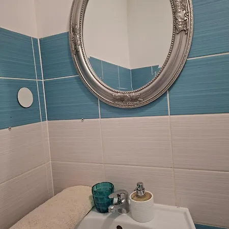7 Apartmanhaz