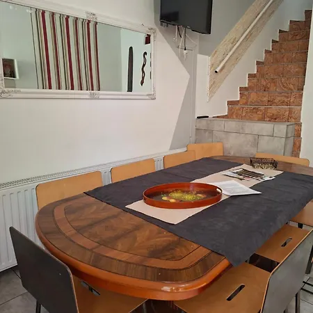 7 Apartmanhaz Apartment *