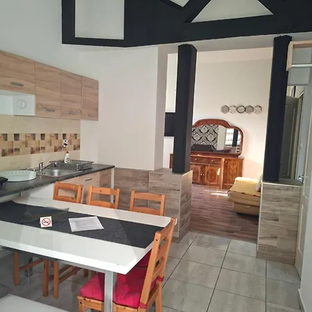 7 Apartmanhaz * Siofok