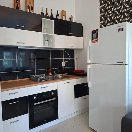 7 Apartmanhaz Apartment *