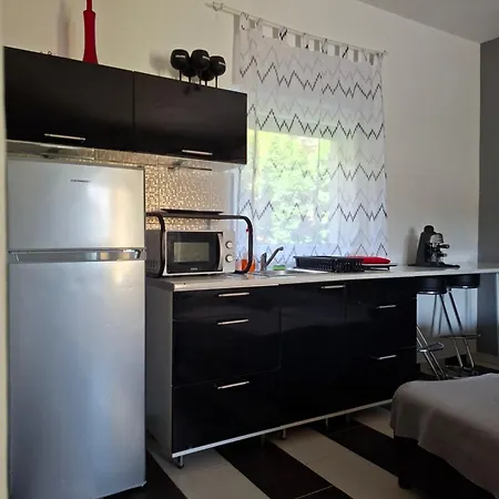 7 Apartmanhaz Apartment
