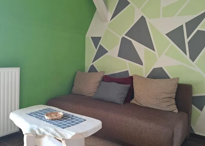 7 Apartmanhaz
