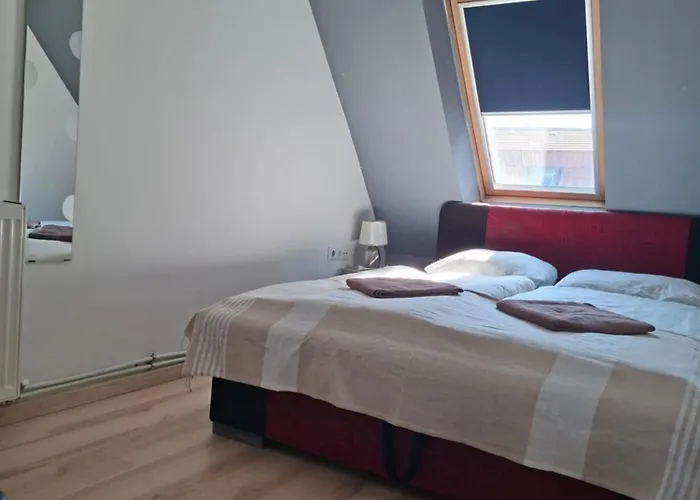 Апартаменты 7 Apartmanhaz Шиофок