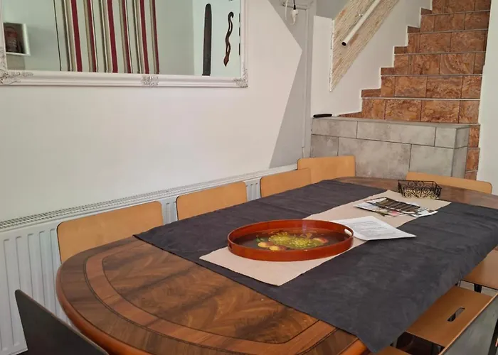 7 Apartmanhaz Апартаменты *