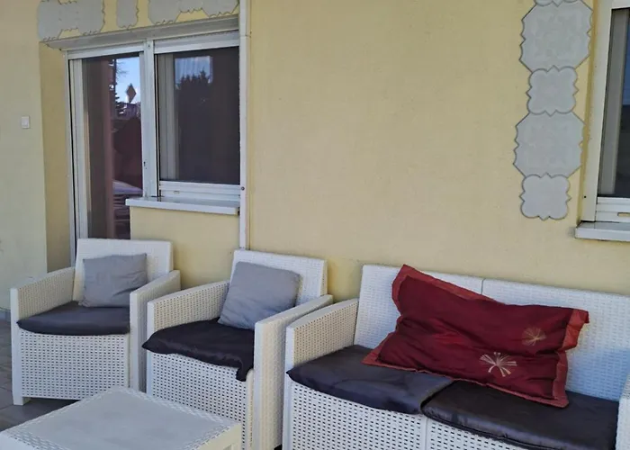 7 Apartmanhaz