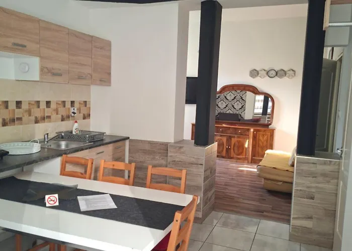 7 Apartmanhaz * Шиофок