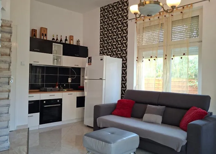 Апартаменты 7 Apartmanhaz *
