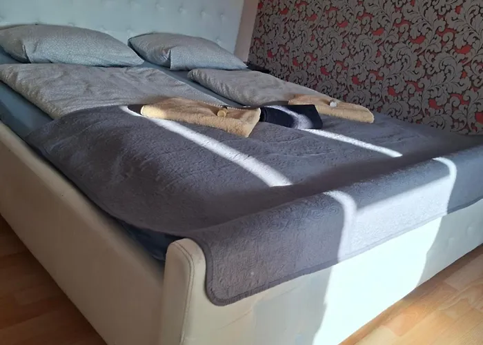 7 Apartmanhaz